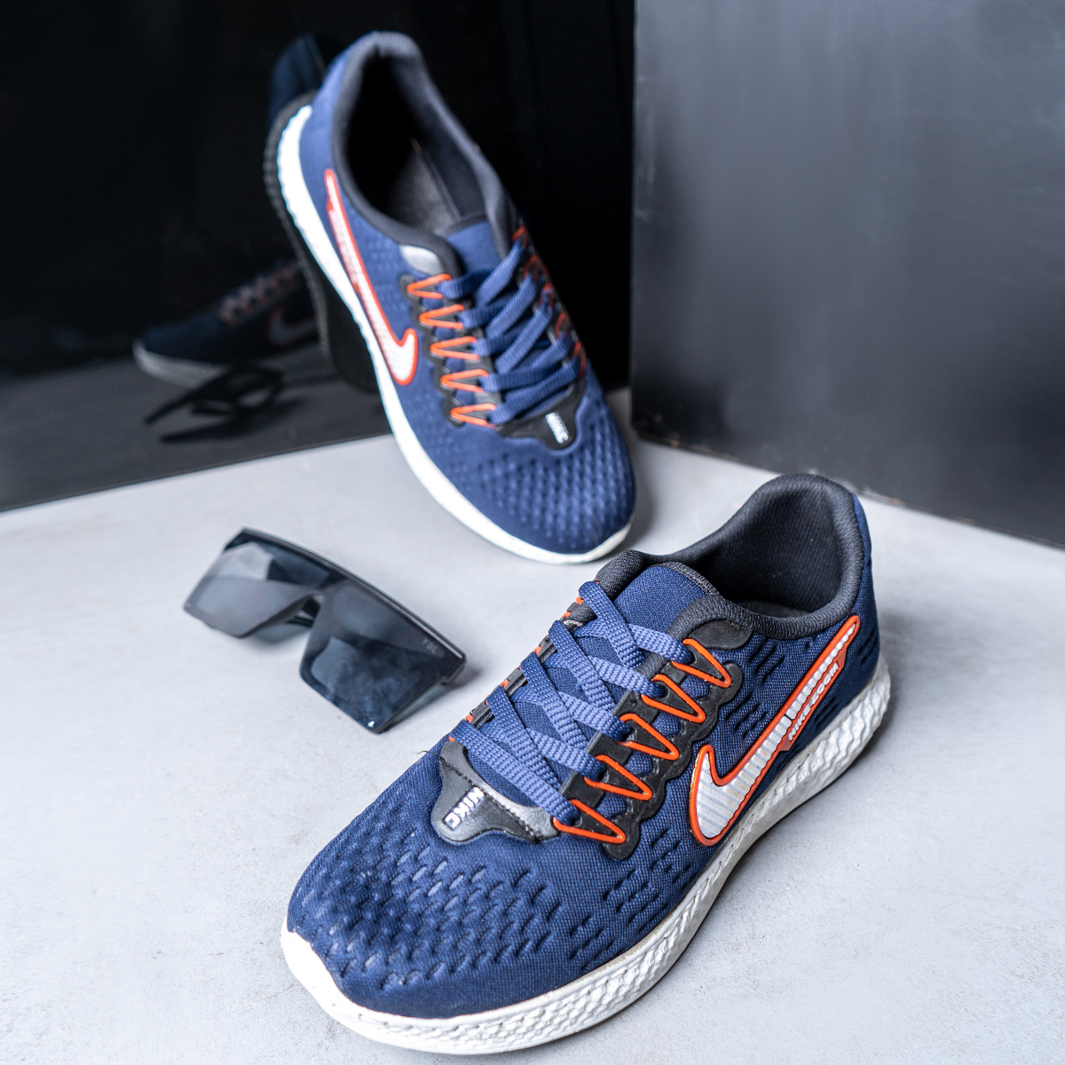 كفش ورزشي Nike مردانه سرمه اي مدل vamsi