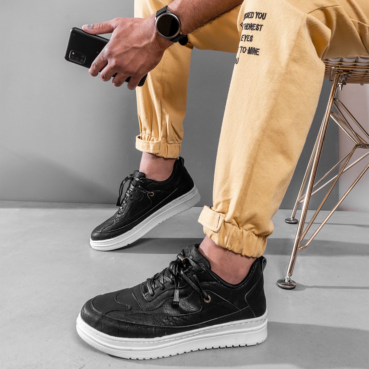 کفش ورزشی سوگو مردانه مشکی مدل java