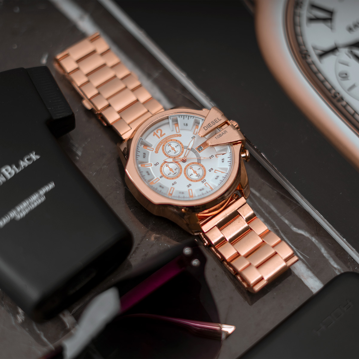 ساعت مچی DIESEL مردانه رزگلد صفحه سفید مدل U700