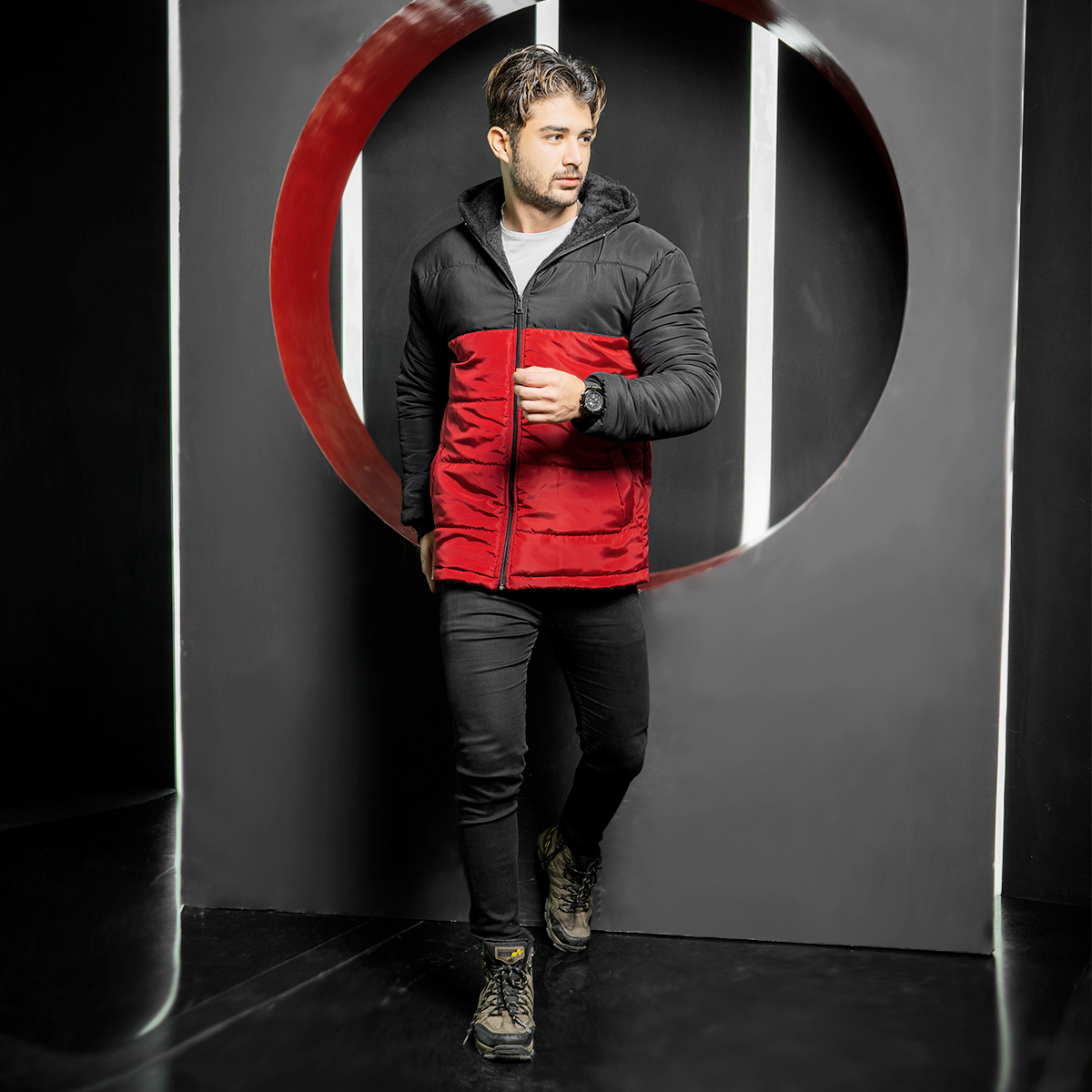 کاپشن مردانه مشکی قرمز مدل Dani