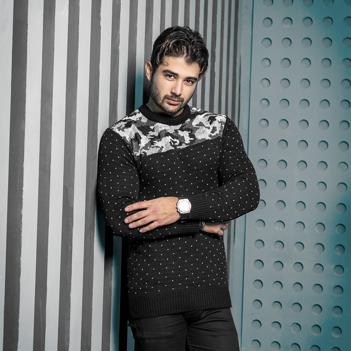 پلیور بافت مردانه مشکی طرح چریکی مدلLando