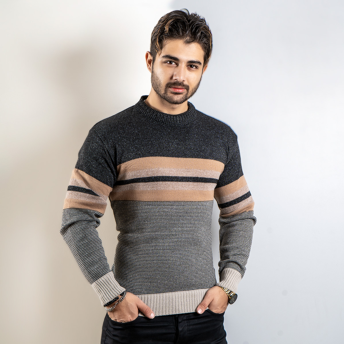 پلیور راه راه ذغالی قهوه ای(T) مردانه مدل yalan