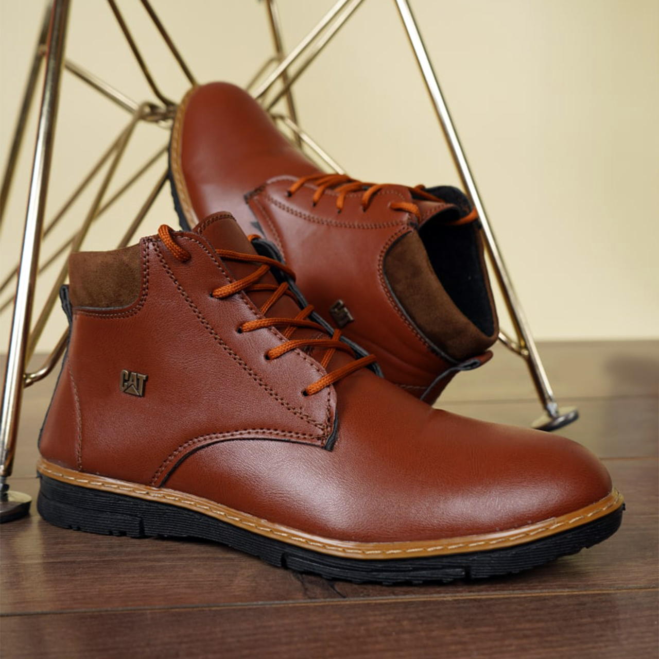 کفش تخت ساقدار cat عسلی مردانه مدلRivari