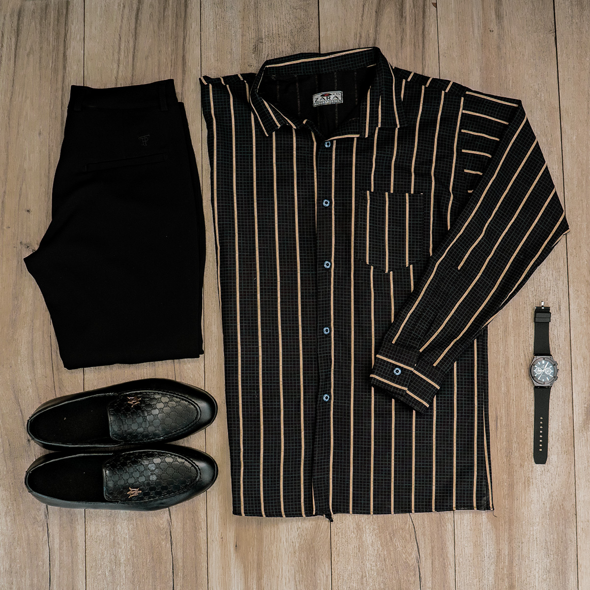 پیراهن مردانه راه راه کرم مدل Delvin