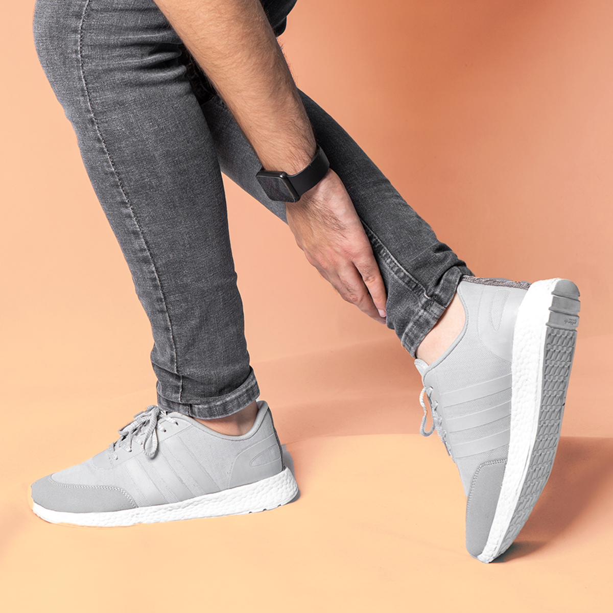 کفش ورزشی آدیداس مردانه طوسی مدل Hami