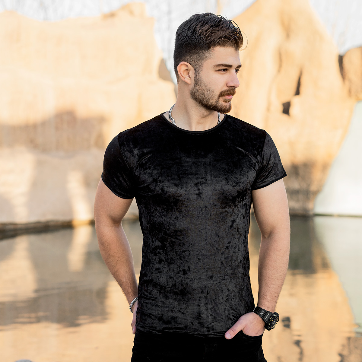 تیشرت مخمل مشکی مردانه مدل kevin