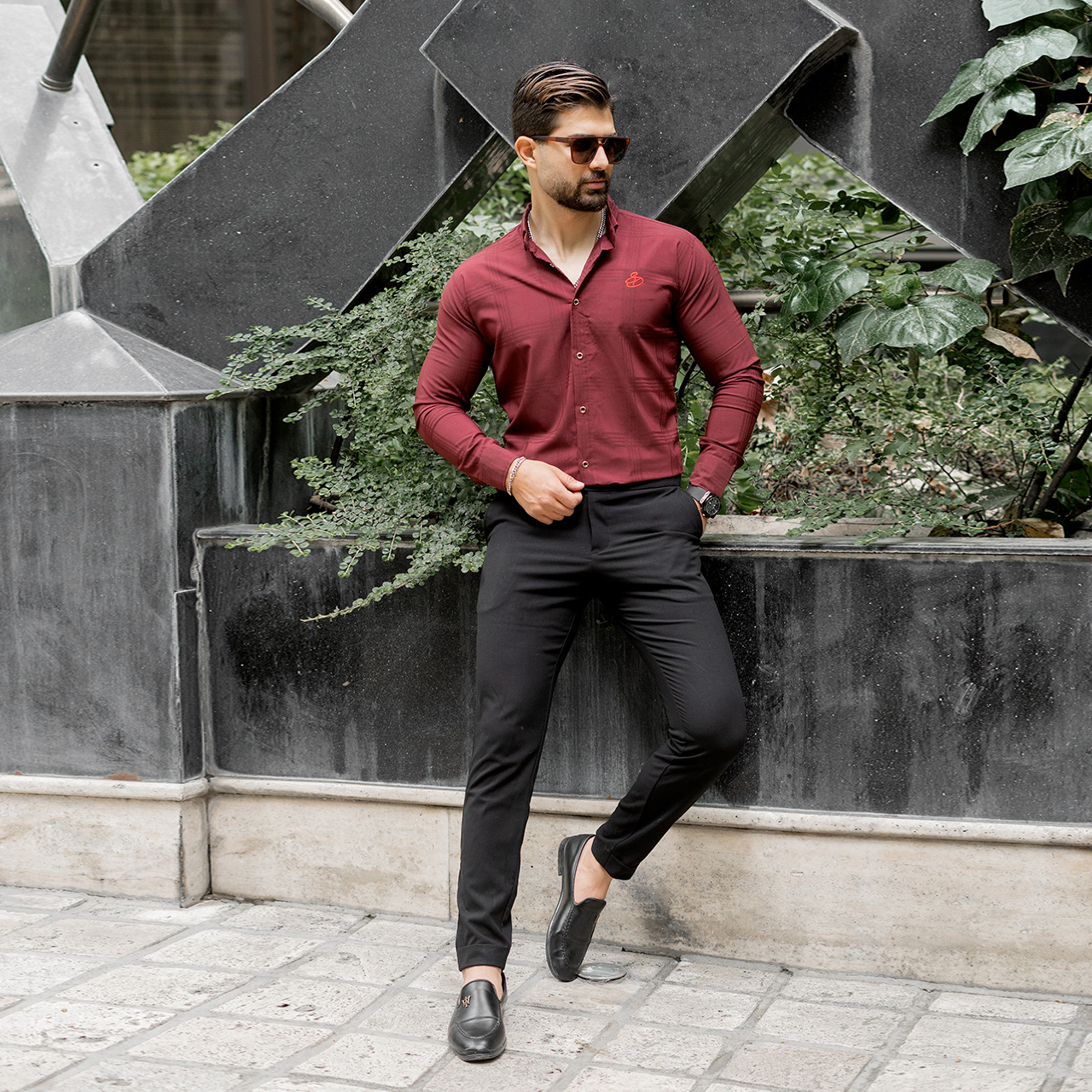 پیراهن مردانه(T) چهارخونه زرشکی مدلmoka