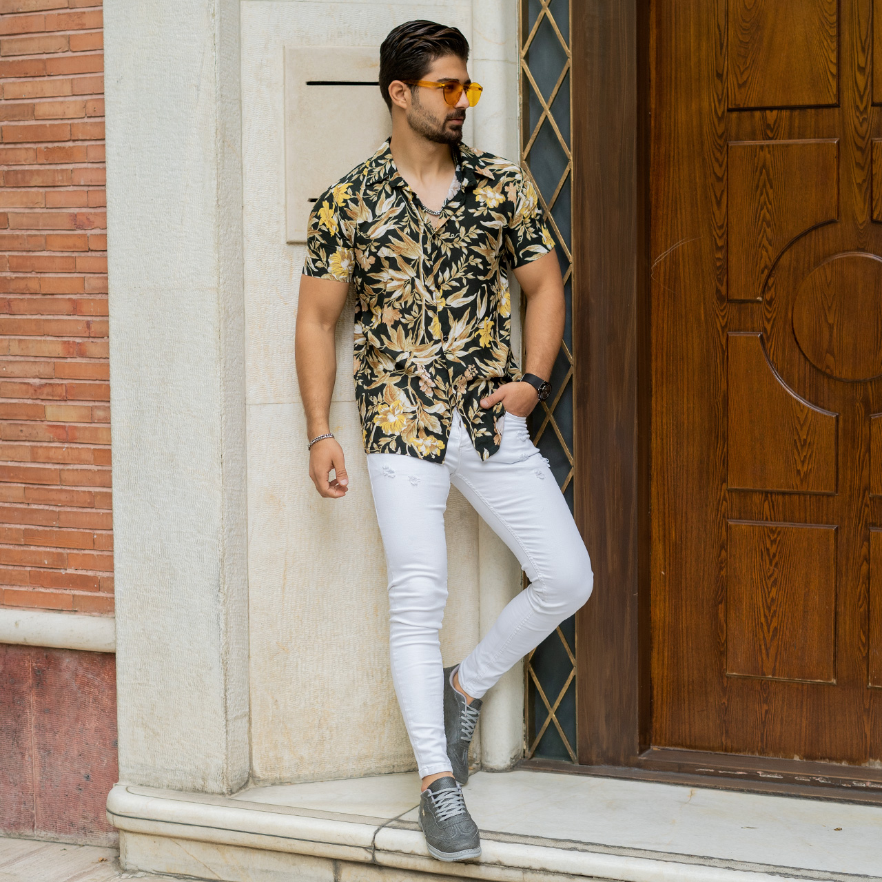 پیراهن هاوایی مردانه گل زرد مدل p7