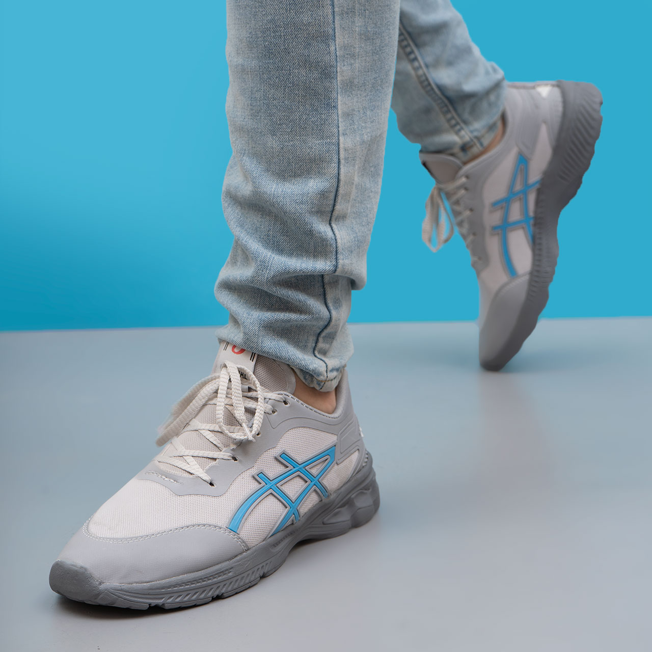 کفش ورزشی طوسی آبی زیره طوسی مردانه مدل Rail