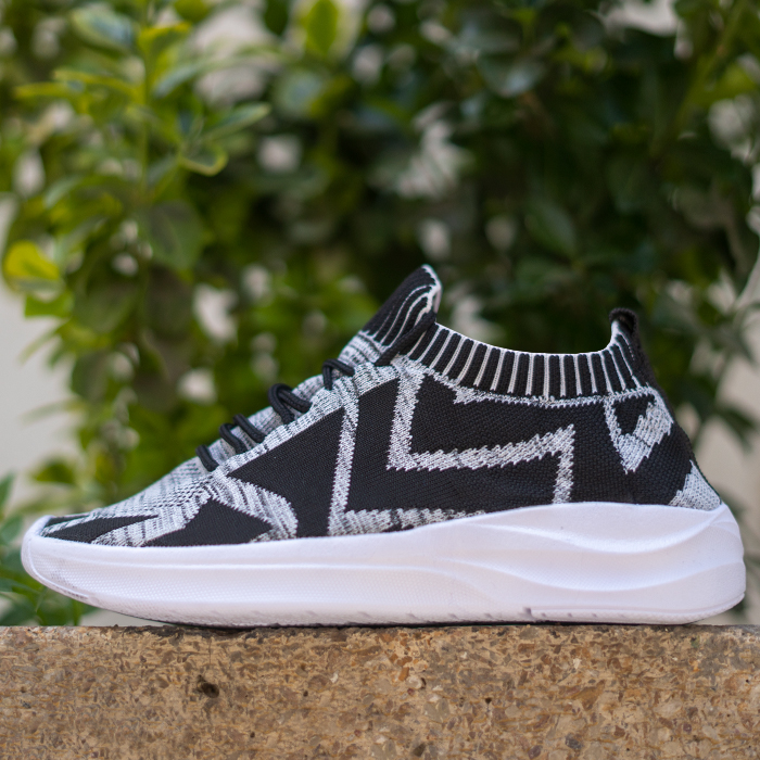 کفش ورزشی زنانه مشکی طوسی مدل Odyssey