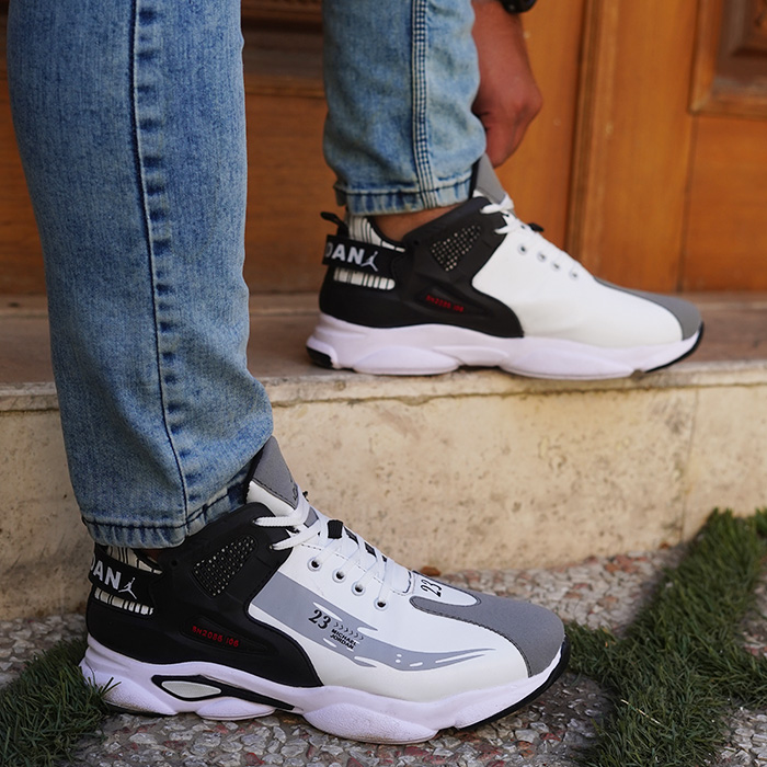 کفش ورزشی مردانه jordan سفید طوسی مدل 23