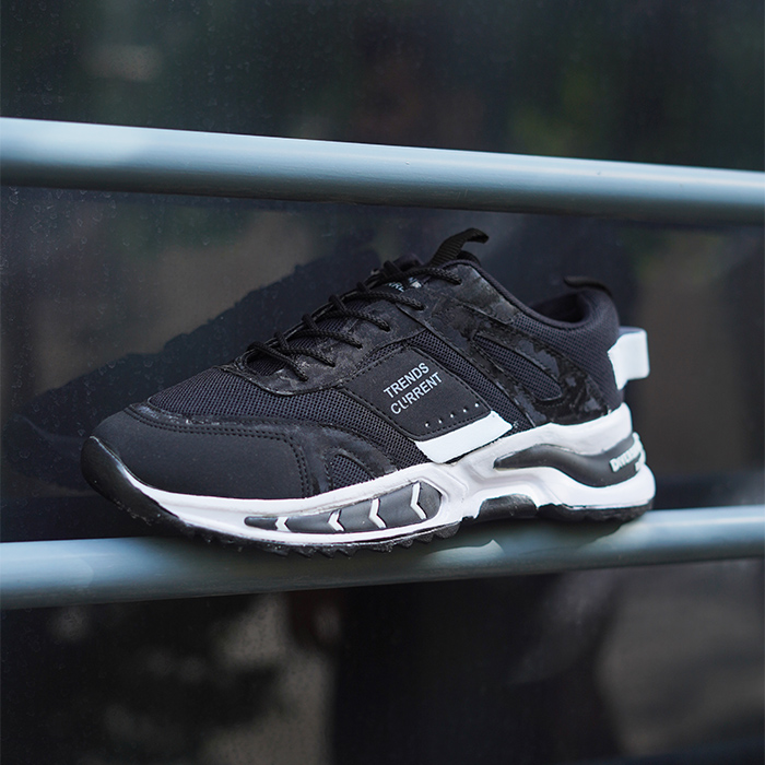 کفش ورزشی مردانه مشکی مدل MANIL