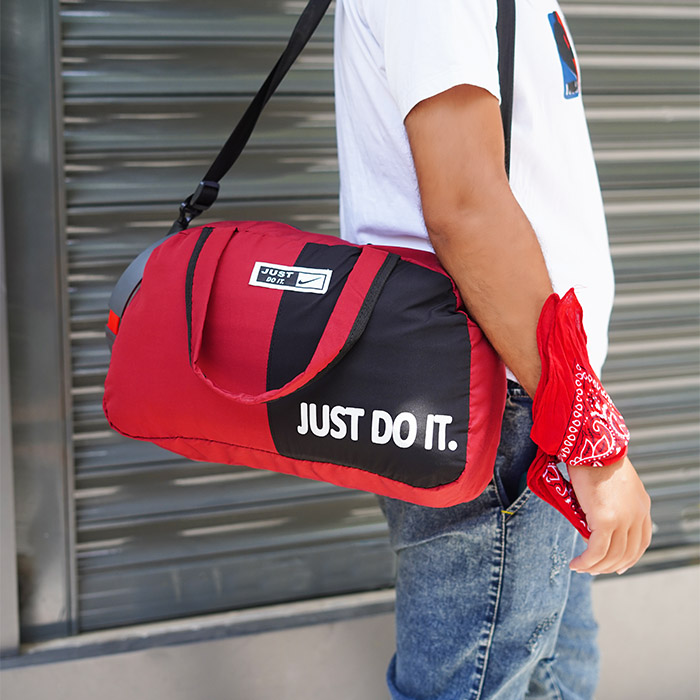 ساک ورزشی just do it قرمز مشکی مدل Karen