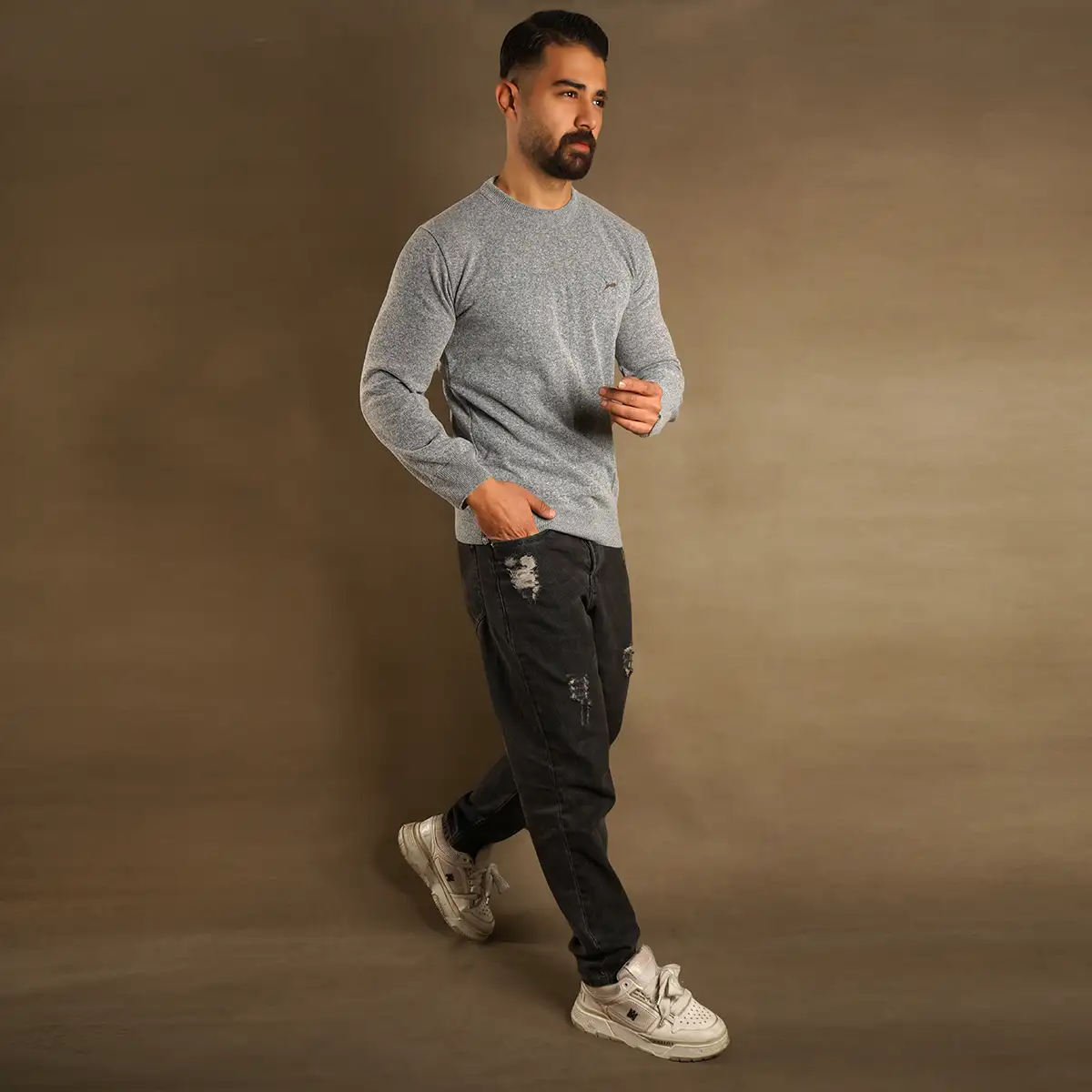 پلیور یقه گرد پوما طوسی مدل Danyal