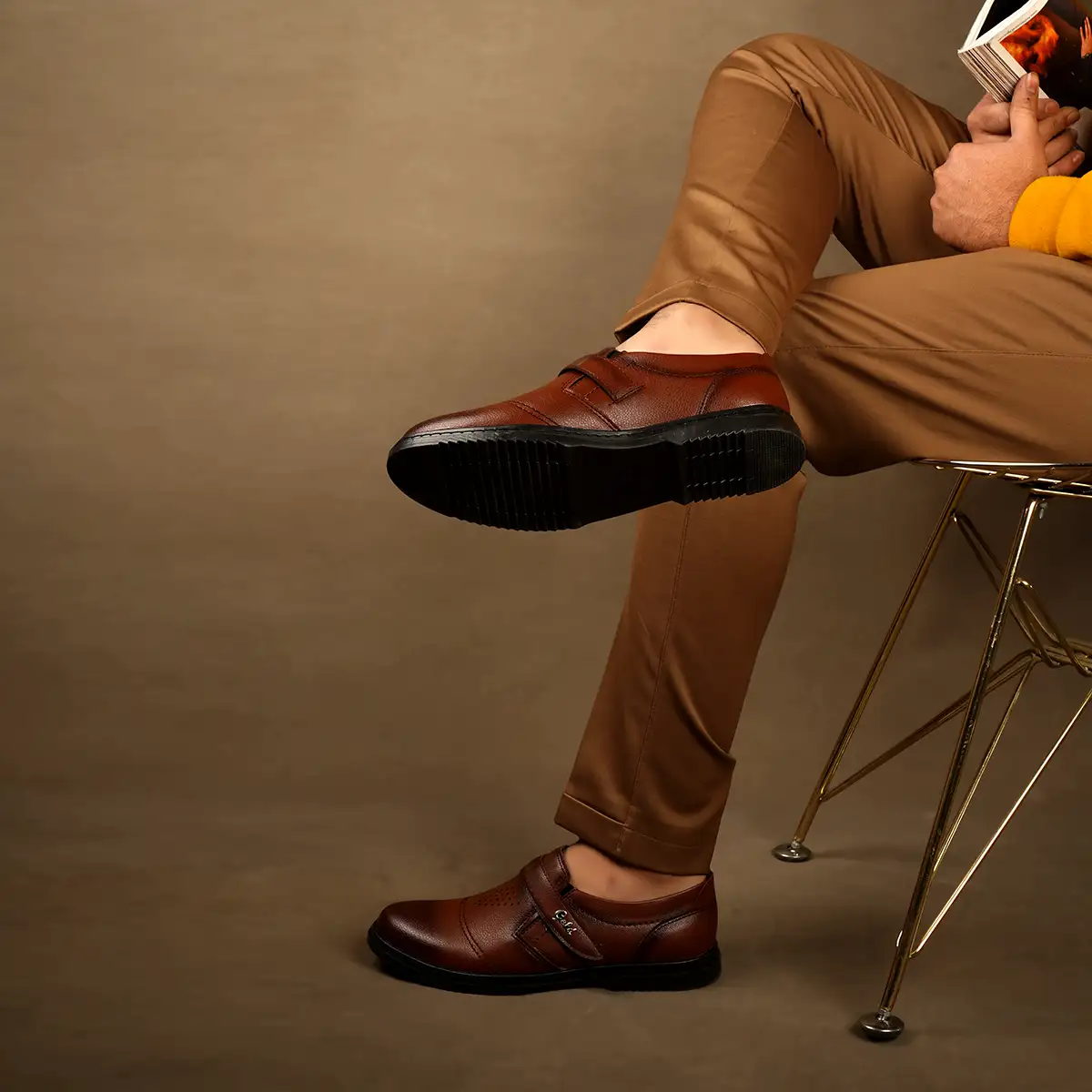 کفش رسمی مردانه عسلی مدل bahram