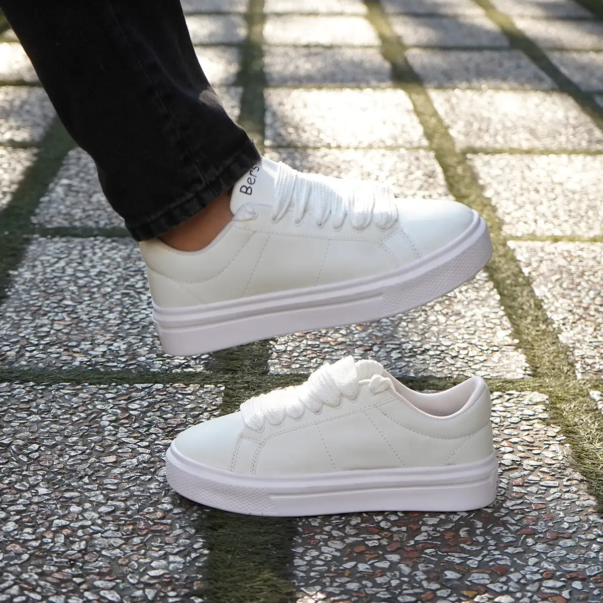 کفش تخت سفید مردانه مدل MANIN