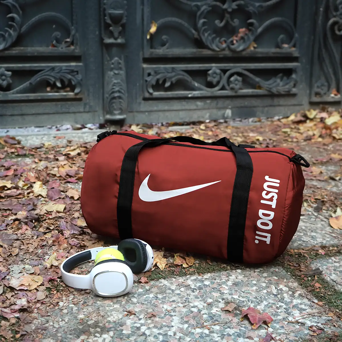 کیف ورزشی نایک زرشکی مدل jenga