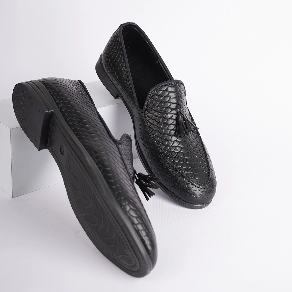 کفش کالج طرحدار مردانه مدل higo