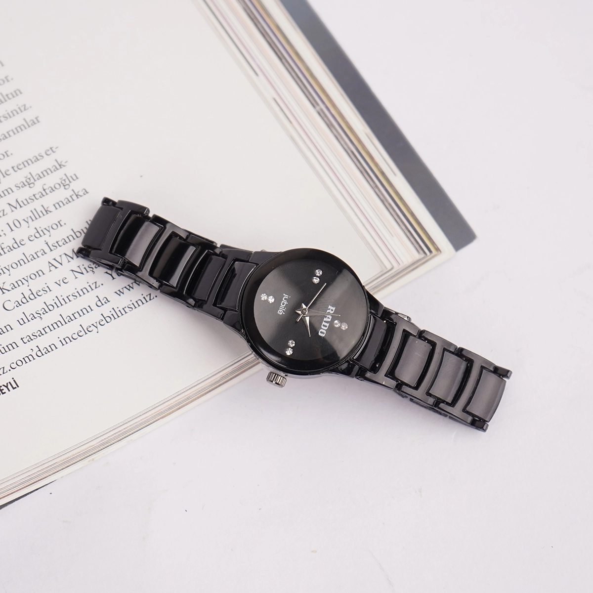 ساعت مشکی زنانه مدل Rado