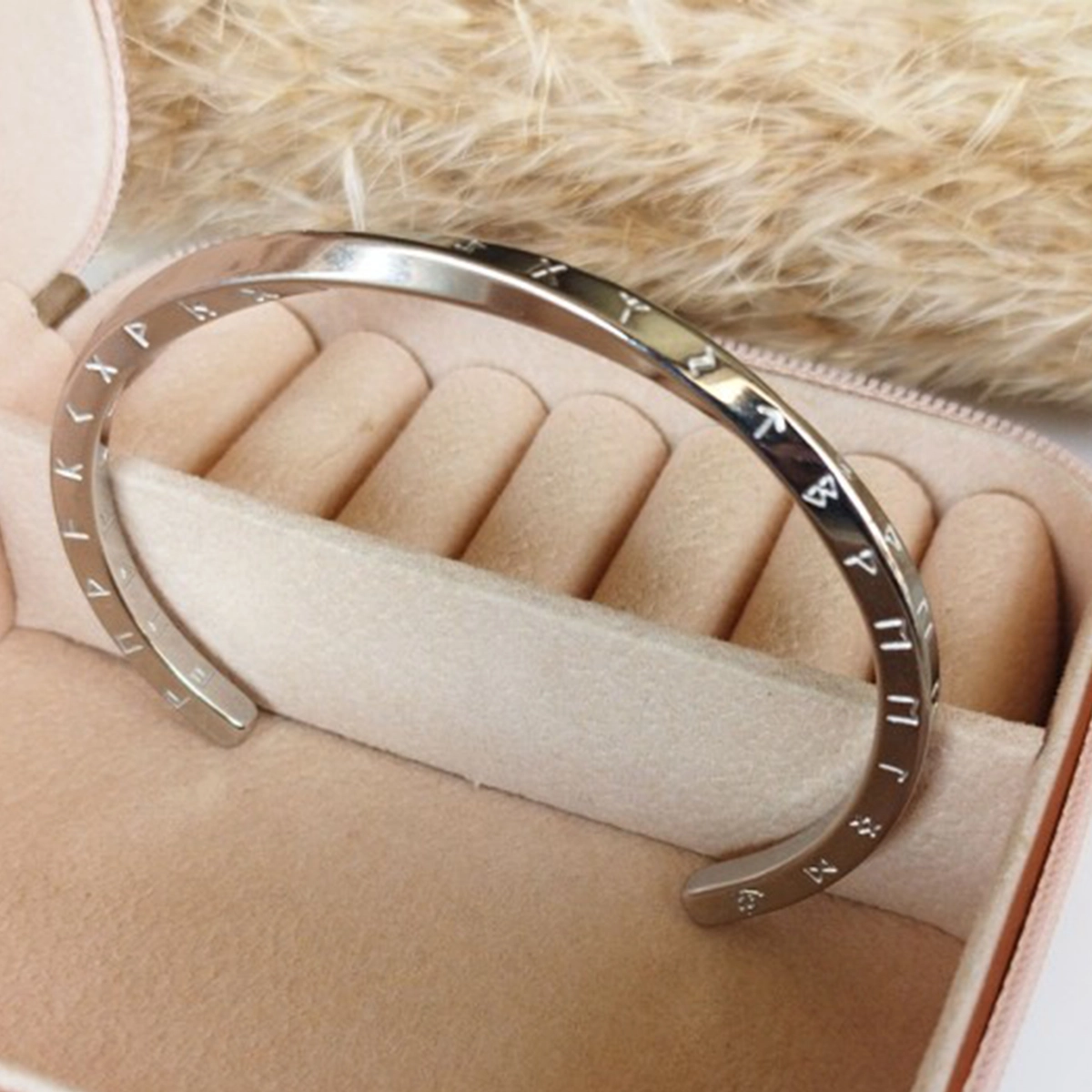 بنگل نقره ای پیچ خورده وایکینگی