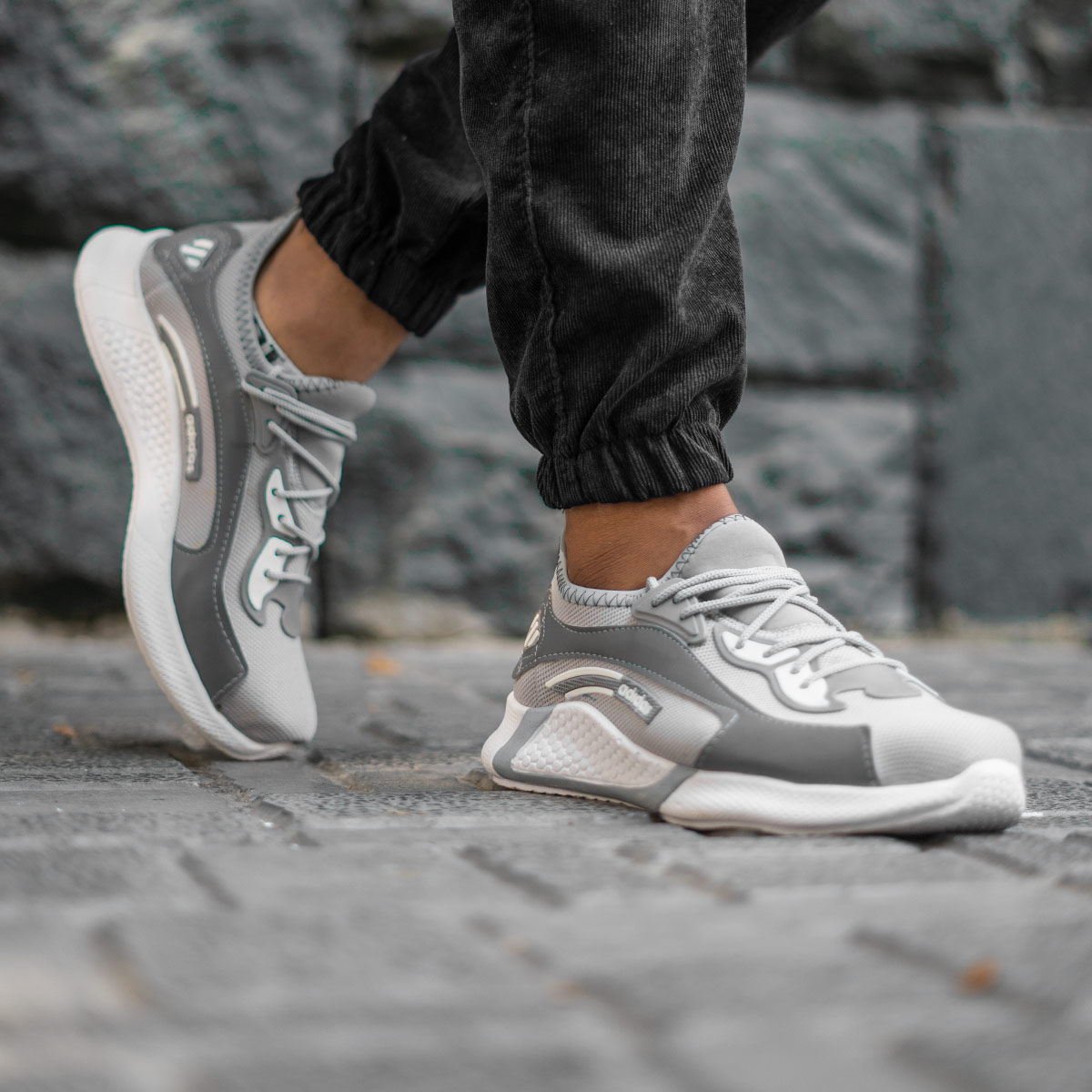 کفش ورزشی Adidas مردانه طوسی مدل Carter