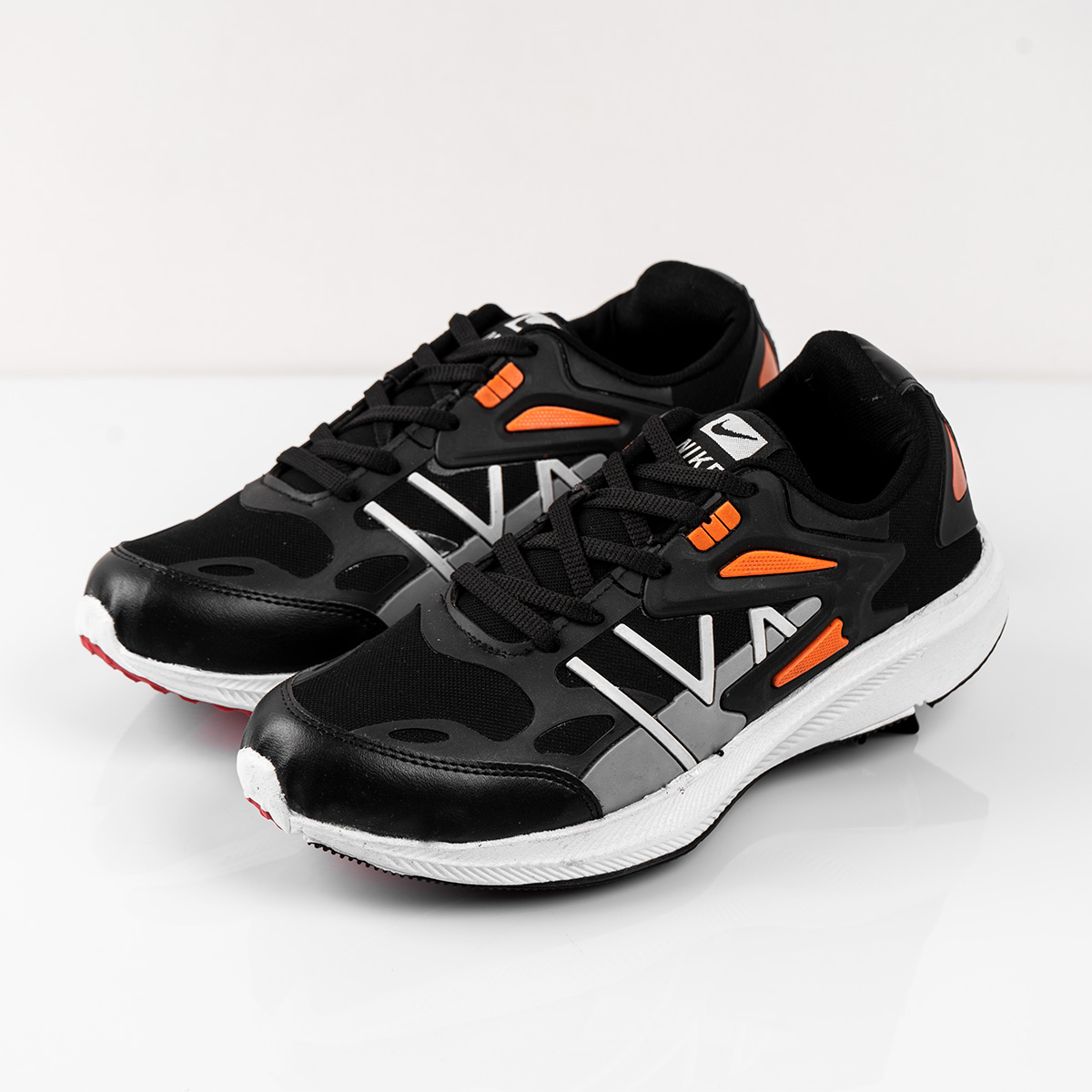 کفش ورزشی Nike مردانه مشکی نارنجی مدل Cobi