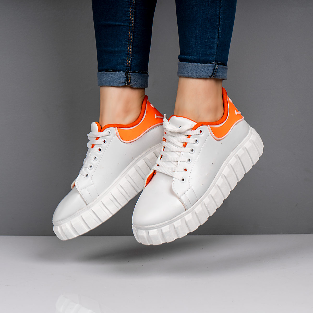 کفش ورزشیsmile زنانه سفید نارنجی مدل Aspin